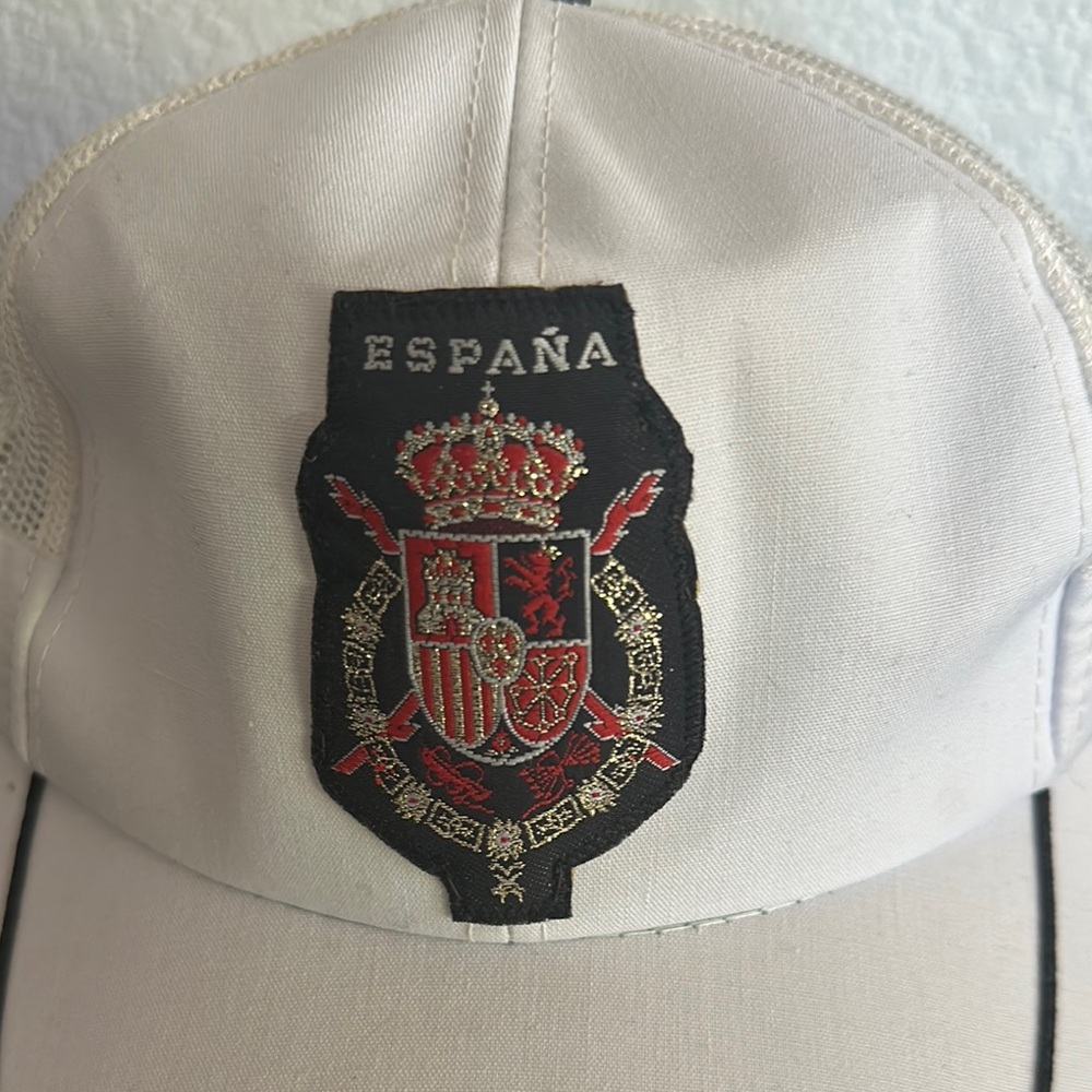 Never Used España White Baseball Cap